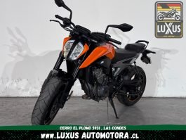 Alternative view of KTM Duke 790 2025
